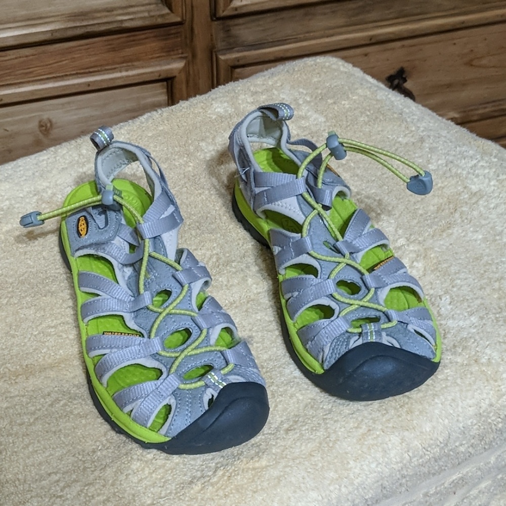 Keen outdoor shoes